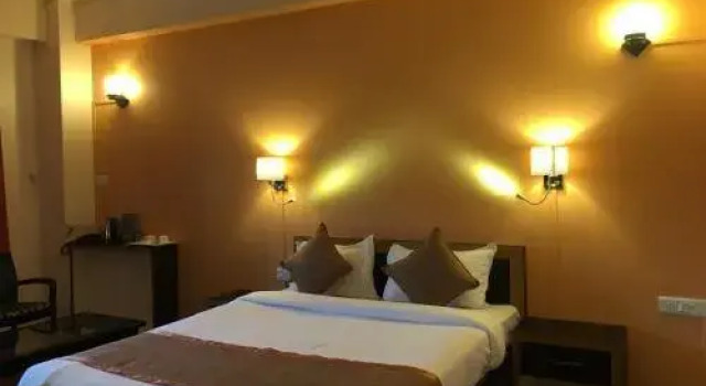 Orange Homestay, Rezerwuj Hotel Hotele w Meghalaya z parkingiem, Parking