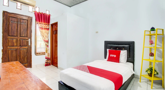 OYO 3994 Wisma Amalia, Rezerwuj Hotel Bandar Lampung Sumatra
