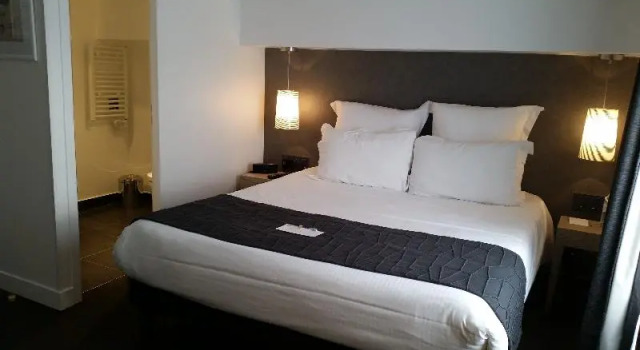 Двухместный номер Standard с балконом Best Western Plus Gare Saint-Jean