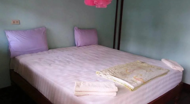 Khao Paeng Guesthouse, Rezerwuj Hotel Khong Island 