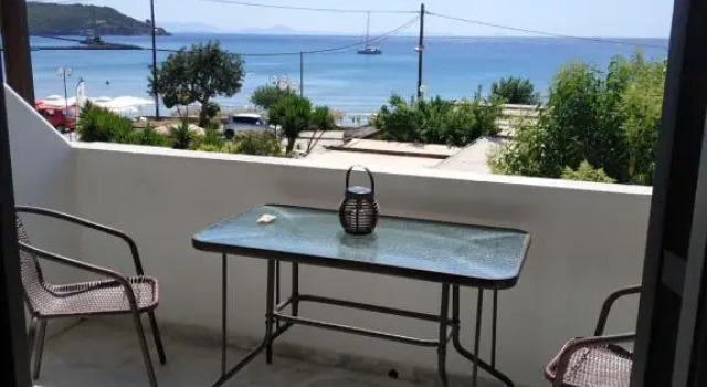 Παραθαλασσιο στουντιο Μιχαλιας Sea view studio Michalias Νουμερο 8, Забронировать Отель Агиа Марина Острова Саронического залива - Аттика