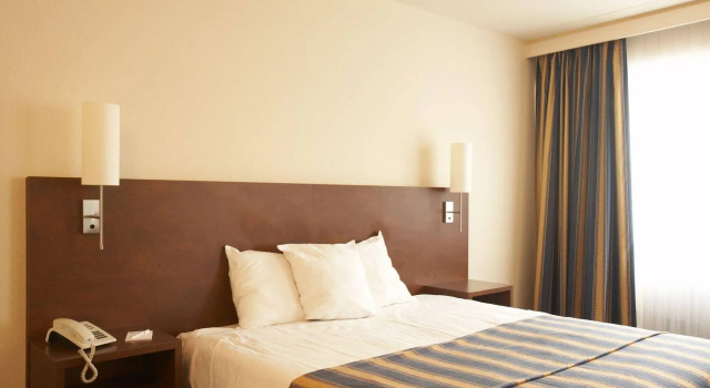 B-aparthotel Moretus Antwerp, Забронировать Отель Отели Borgerhout 3 звезды, 3*