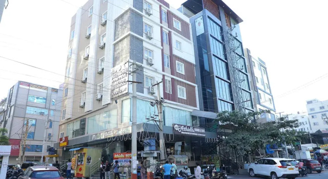 Athidhi Hotel & Suites, Rezerwuj Hotel Hajdarabad 
