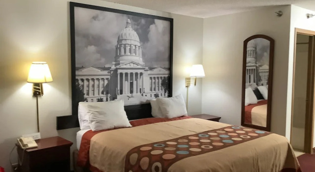 Одноместный номер Standard Super 8 by Wyndham Riverside/Kansas City