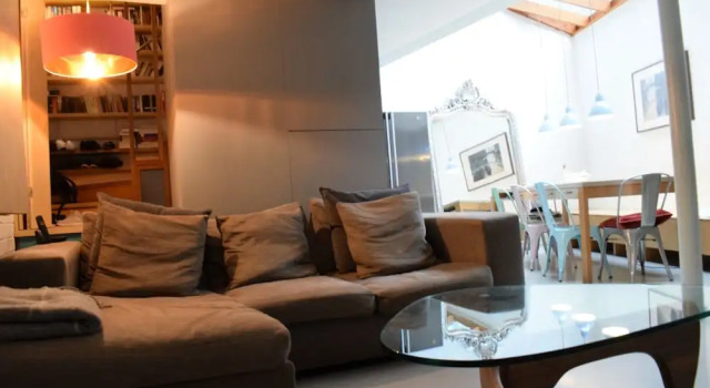 2 Bedroom House With Roof Terrace, Varaa Lomakoti Mökit kohteessa Merseyside, Mökki