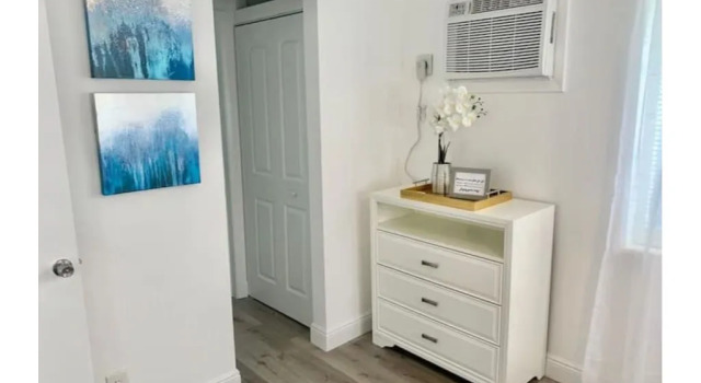 Ski 116 Apartment in Hallandale Beach