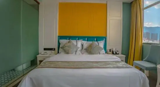Linyi Jinshan Hotel, Buchen Sie Hotel Lincang Yunnan