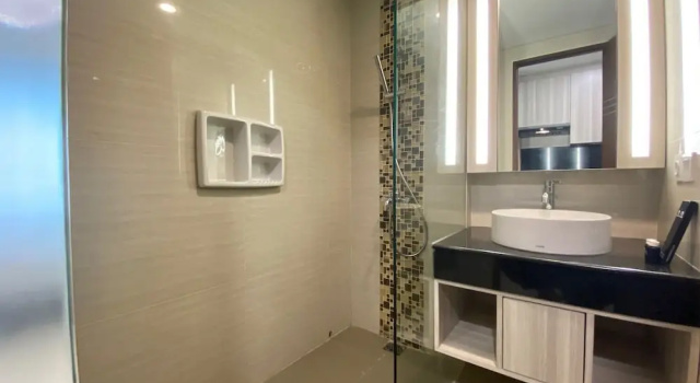 Номер Standard Modern and Spacious Studio Room at Green Kosambi Apartment