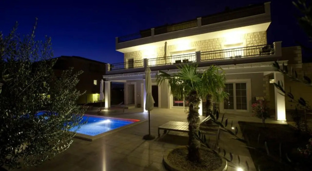 Polo Villa & Suites, Book Villa Villaer i Strožanac, Villa