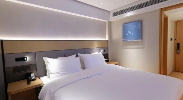 Ji Hotel Shanghai Expo Sanlin Road, Book Hotel Shanghai Shanghai, nær Pusan Road Station