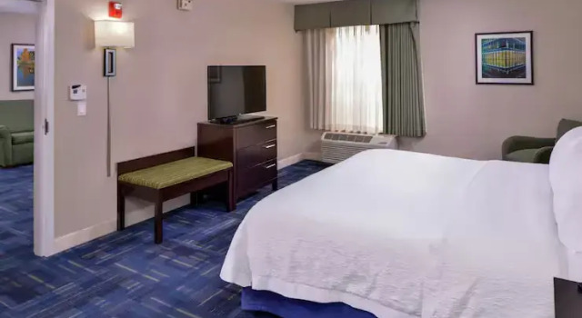Люкс c 1 комнатой Hampton Inn Eugene