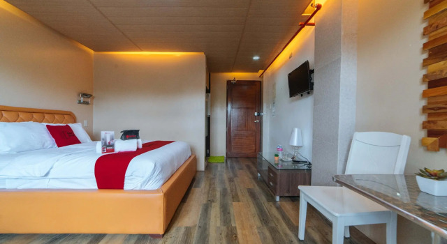Люкс RedDoorz@Lawaan Roxas City