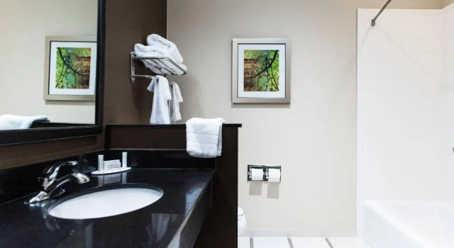 Четырёхместный номер Standard Fairfield Inn and Suites by Marriott Natchitoches