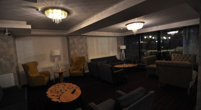 Manhattan Hotel