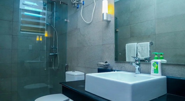 Nilaveli Condos, Prenota Hotel Nilaveli Distretto di Trincomalee