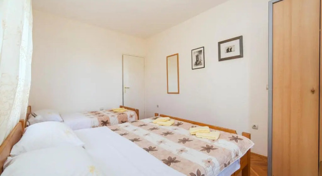 Apartments Krš Medinski, Book Apartment Cheap Hotels in Budva County