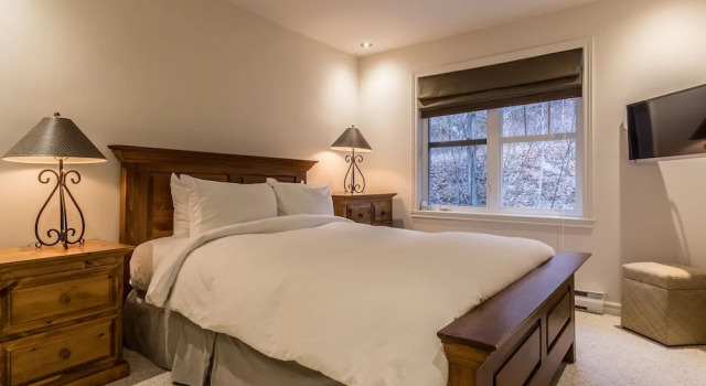 Mont Tremblant Ski Resort, Rezervovat Lázně / Resort Vesnice a turistické středisko Mont-Tremblant Mont Tremblant Region