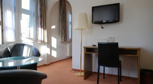 Трёхместный номер Standard Parkhotel Goldlinde