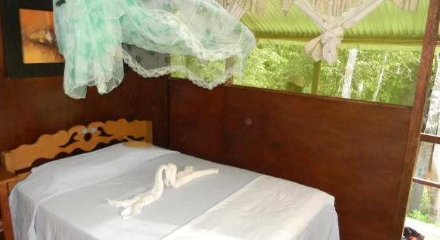 Jacamar Lodge Expeditions, Забронировать Отель Санта-Крус 