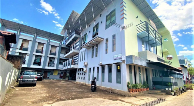 Lodgins Wahyu Pelita, Prenota Hotel Hotel a Sulawesi con parcheggio, Parcheggio
