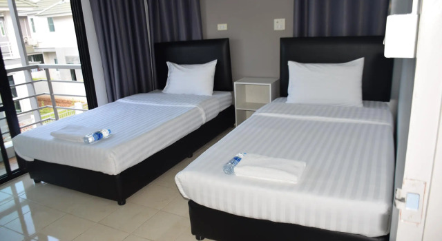 Люкс P Hostel Buriram