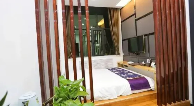 Люкс Luxury Feitian Hotel