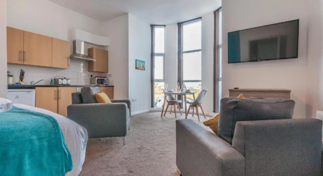 Номер Standard Цокольный этаж Fiveway Apartments
