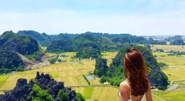 Кровать в общем номере Hanoi House Hotel & Travel