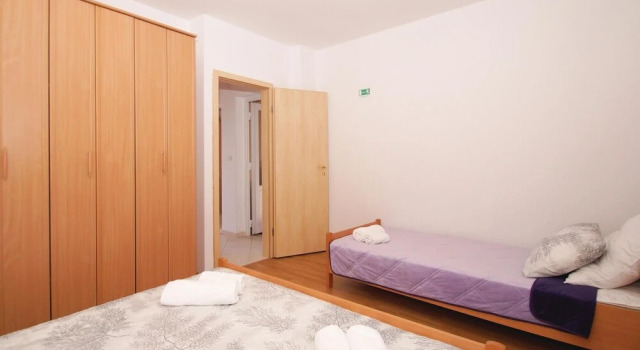 Beautiful Home in Prizba With Wifi, 2 Bedrooms and Outdoor Swimming Pool