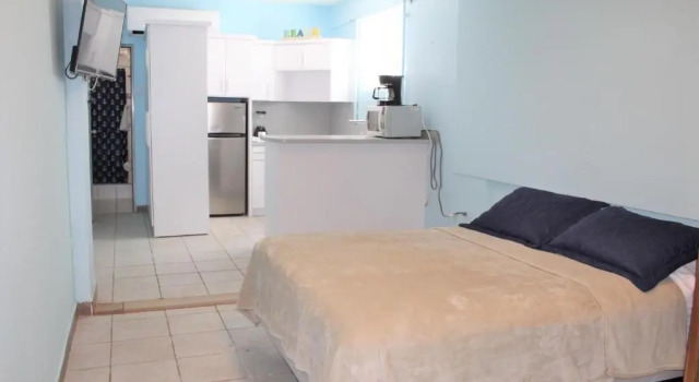 Beachfront Studio with air conditioning Alamar 1, Prenota Hotel Aguada Aguadilla