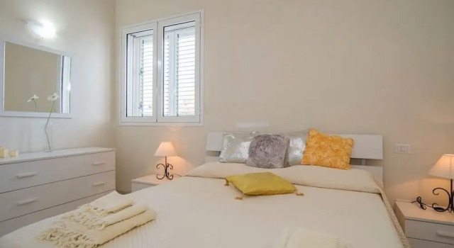 Holiday Villa White, Забронировать Вилла Коттеджи Авола, Коттедж