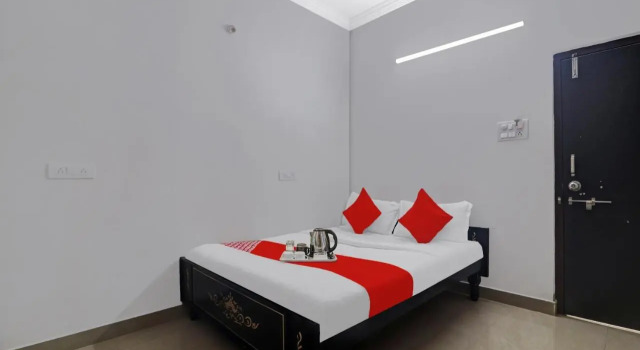 OYO 91495 Hotel Vijay Laxmi Residency, Rezerwuj Hotel Hajdarabad 