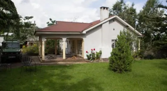 Coffee Farm Guest House, Забронировать Фермерский дом Отели Усы Ривер с парковкой, Парковка