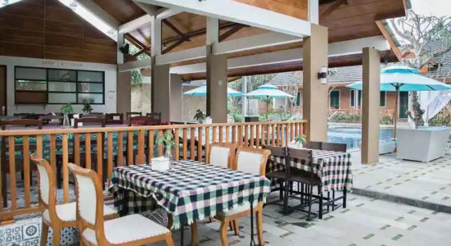 Harny's Garden Villa, Book Villa Hoteller i Kendal med parkering, Parkering