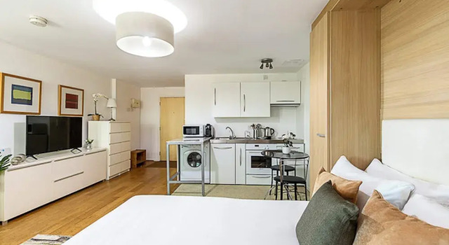 Modern Studio Apartment - St Georges Wharf, Varaa Huoneisto Asunnot kohteessa Merseyside, Huoneisto