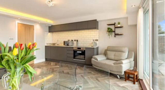 Апартаменты c 1 комнатой Pleasant View - Direct Beach Access Sea Views and Parking