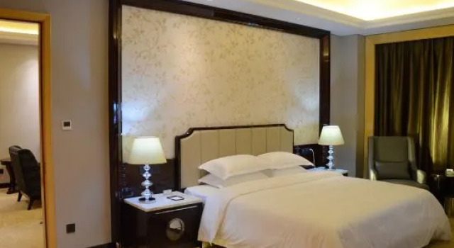 Люкс Deluxe Grand Honor Hotel