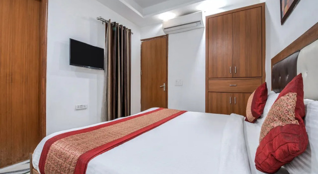 Glorify Stay by OYO Rooms, Забронировать Отель Нойда штат Уттар-Прадеш