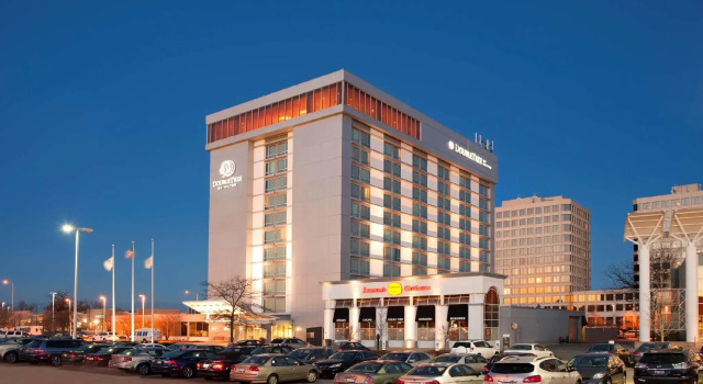 Номер Standard DoubleTree by Hilton Hotel and Conference Center Chicago North Shore