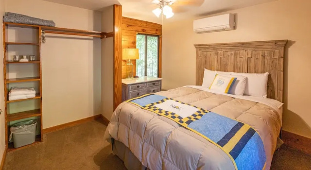 Четырёхместный номер Standard с видом на горы Nantahala Outdoor Center