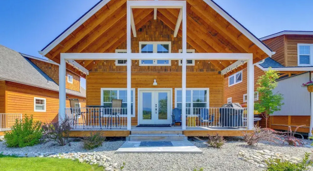 Коттедж Dover Vacation Rental: Walk to Lake Pend!