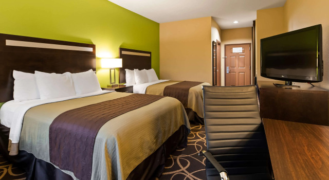 Четырёхместный номер Standard Best Western Plus Kenedy Inn