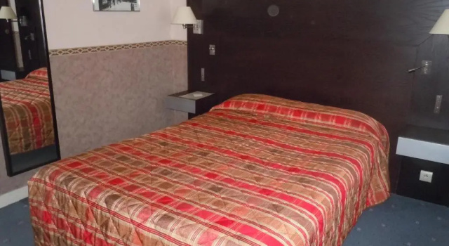 Двухместный номер Comfort Hôtel Restaurant Le Bellevue Montrichard 3 étoiles