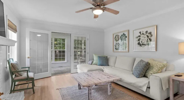 Коттедж Cottage At Pine Knoll Shores 3 Bedroom Home by RedAwning