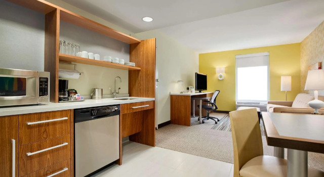 Двухместный люкс Home2 Suites by Hilton Jacksonville, NC