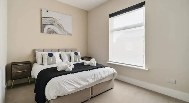 Modern Home Near City Ctre Etihad Co-op Arena, Rezervasyon Tatil Evi Merseyside villalar, Villa