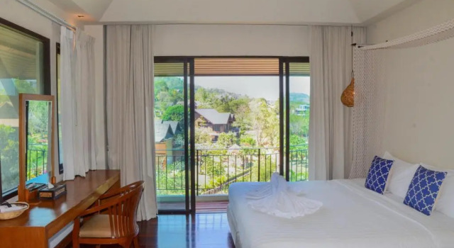 Люкс с видом на сад Patravana Resort