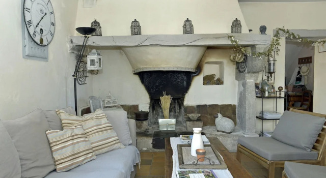 Maison entière piscine - Mas Du Bassac, Rezerwuj Hotel Saint-André-de-Roquepertuis Gard