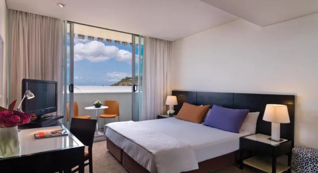 Двухместный номер Premier с 2 комнатами с балконом Adina Apartment Hotel Perth