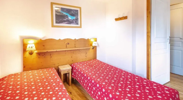 Ski-in Apartment in Chamrousse, Забронировать Апартаменты/квартира Шамрусс Belledonne